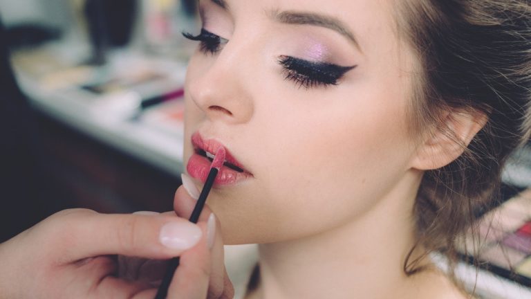 abercrombie make-up